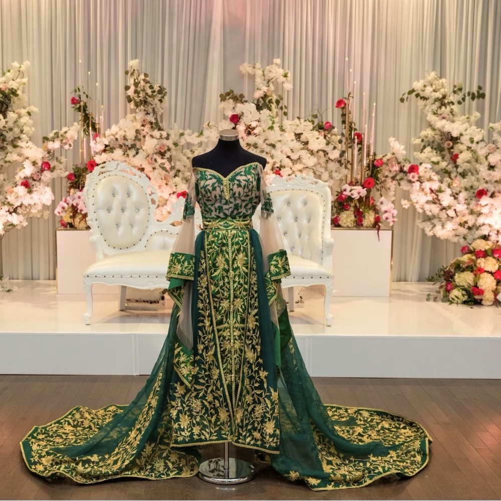 Emirati henna dress and veil from garami